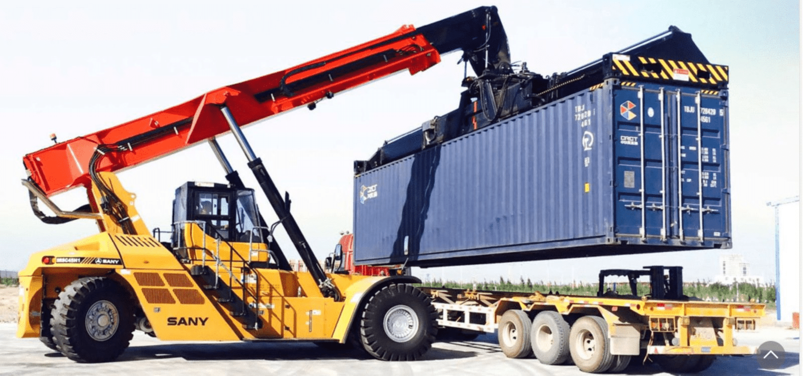 How Forlander Reach Stacker Tires Achieved Success in Korea Port Construction