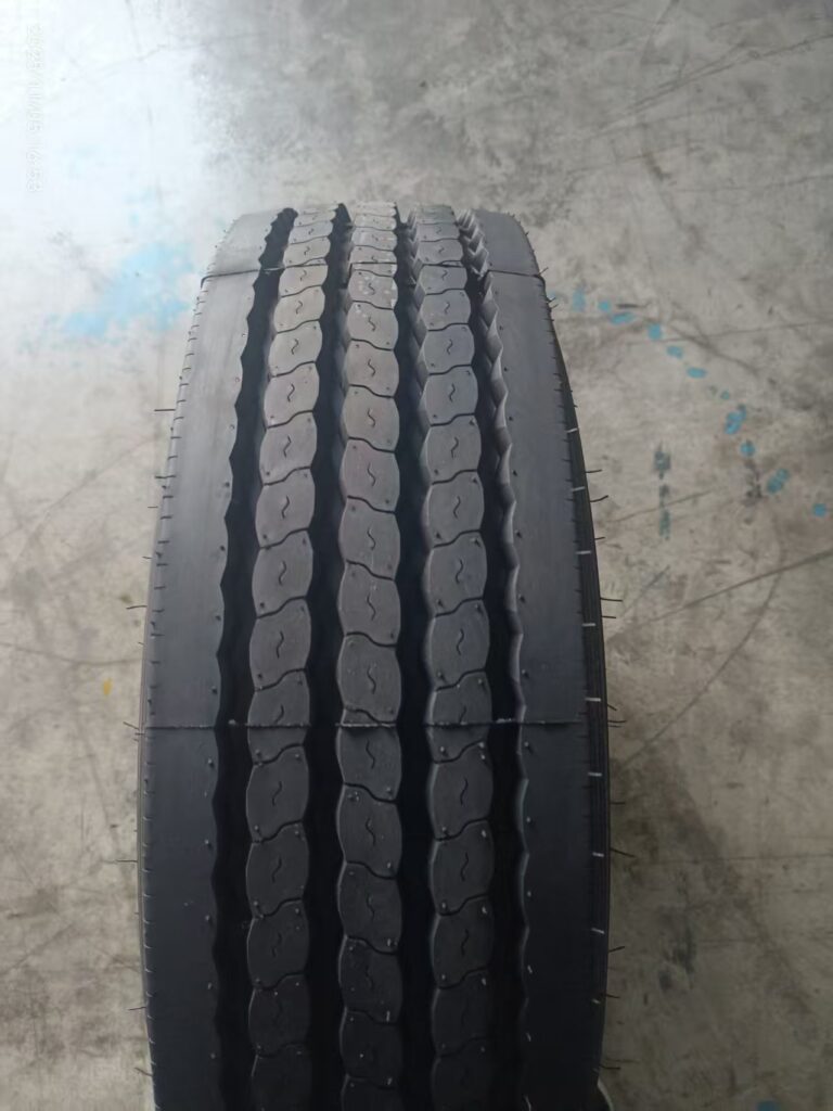 215 75R17.5 18PR FA388 All-Steel Radial Tires