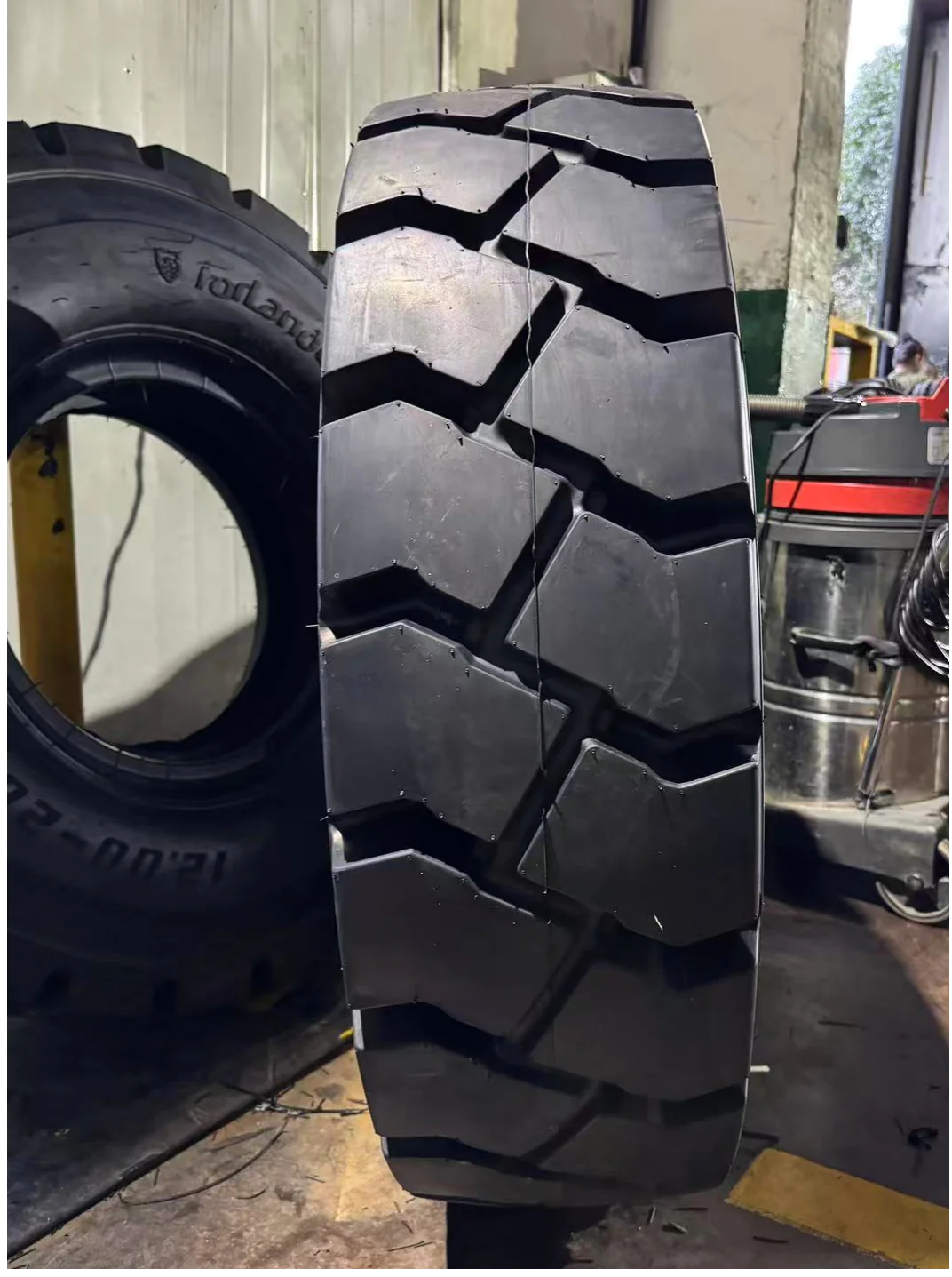 JU910 18.00-25 tire port tire reach stacker tire